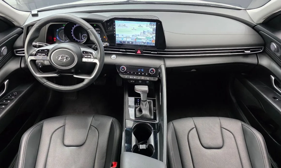 Hyundai AVANTE — фото 9
