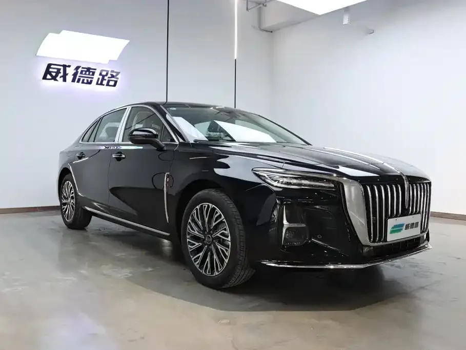 Hongqi H5 — фото 3