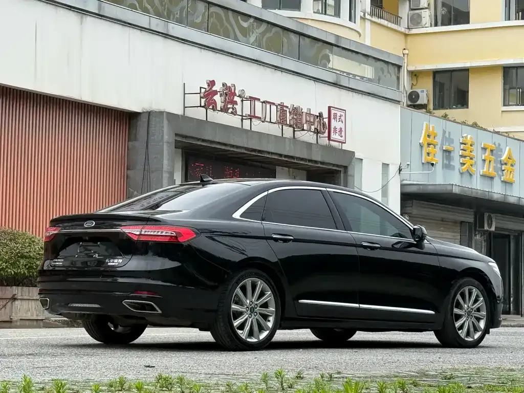 Ford Taurus 2021 из CN, фото 8