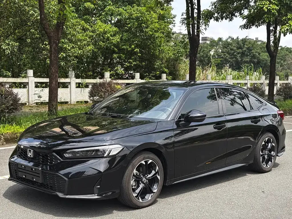 Honda Civic — фото 1