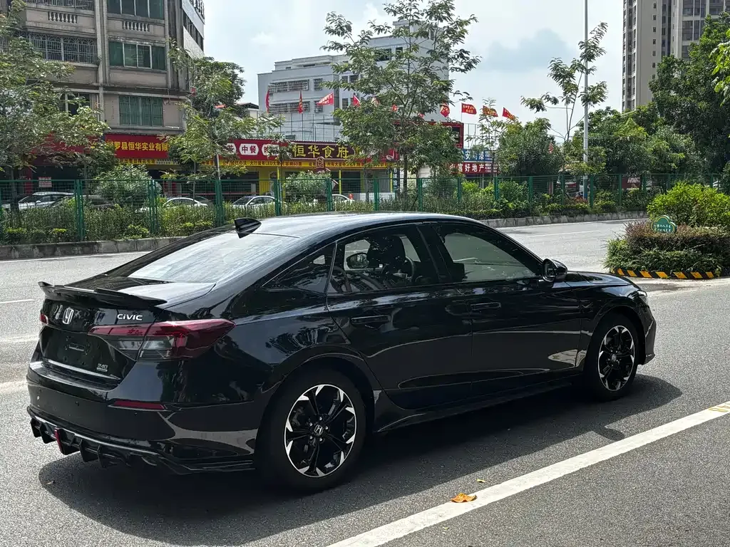 Honda Civic — фото 4