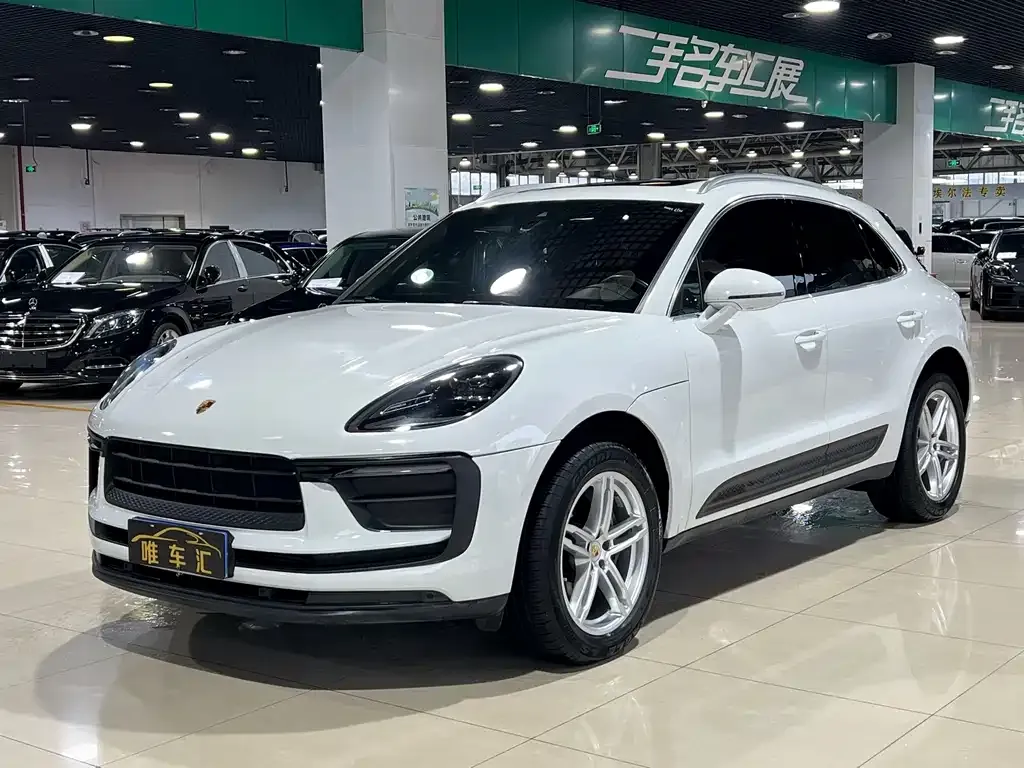 Porsche Macan — фото 1