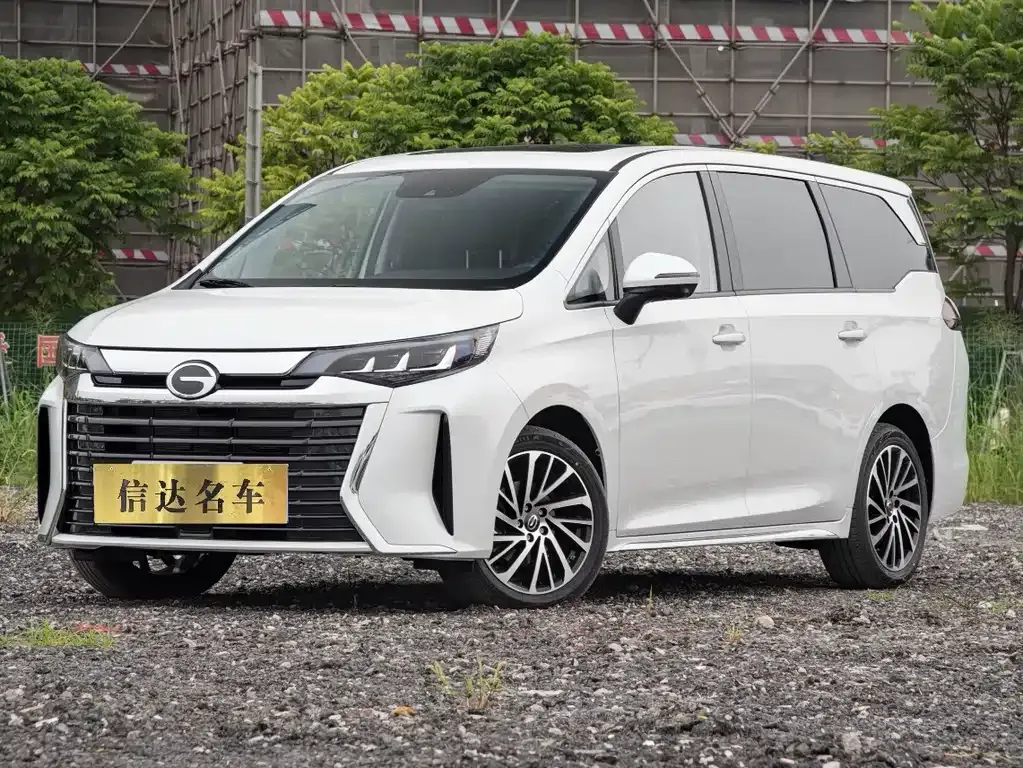 GAC Motor Trumpchi M6 — фото 1