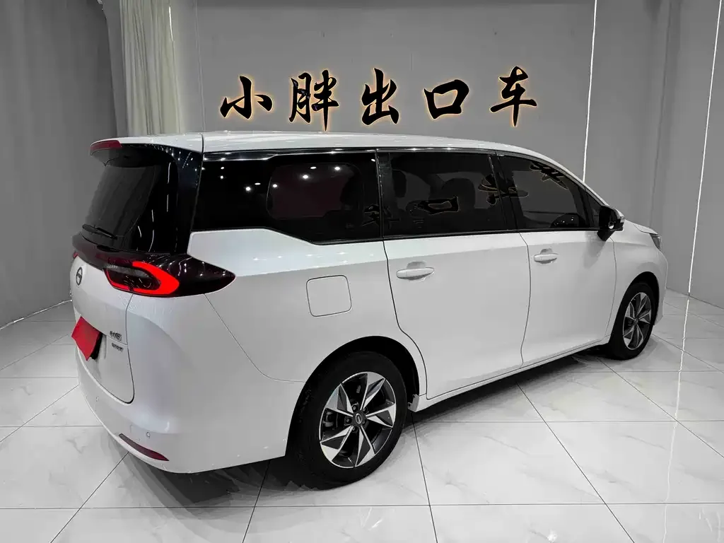 GAC Motor Trumpchi M6 — фото 3