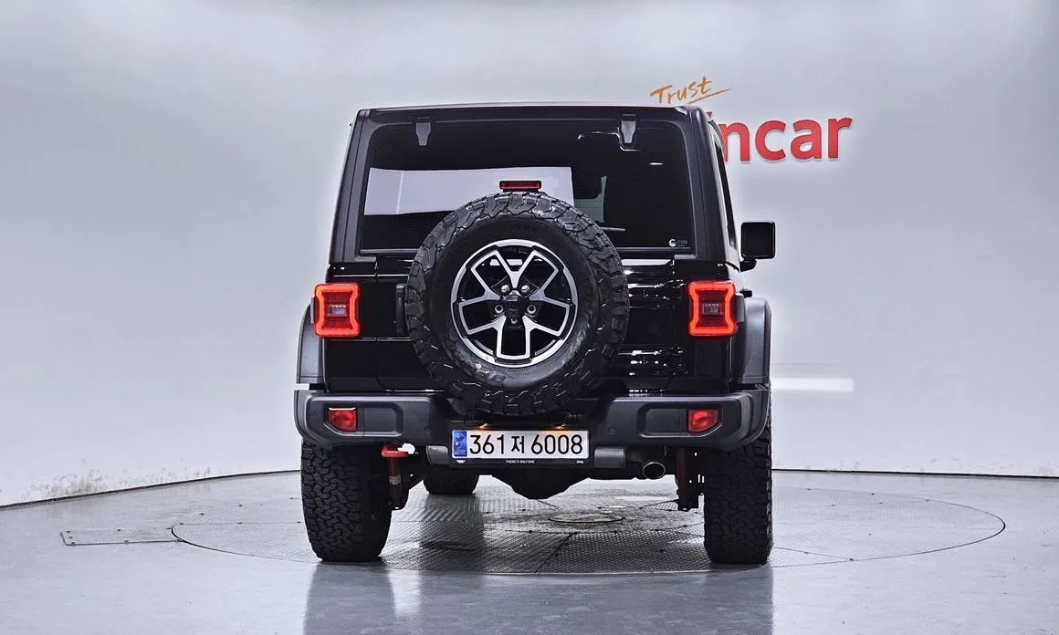 Jeep Wrangler — фото 2