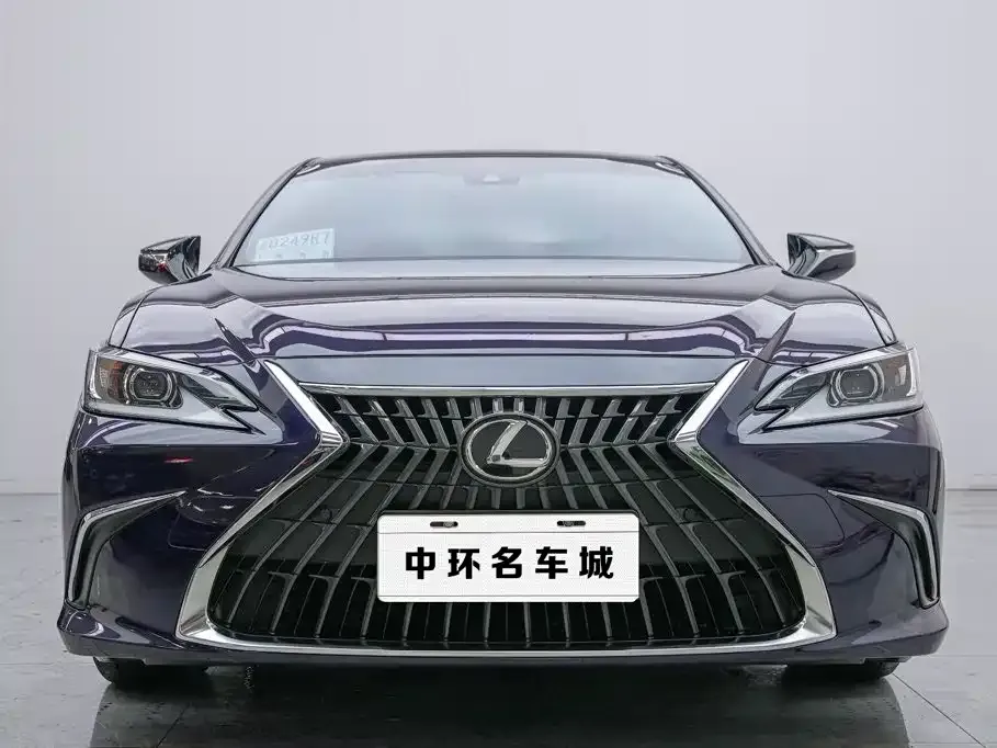 Lexus ES — фото 10