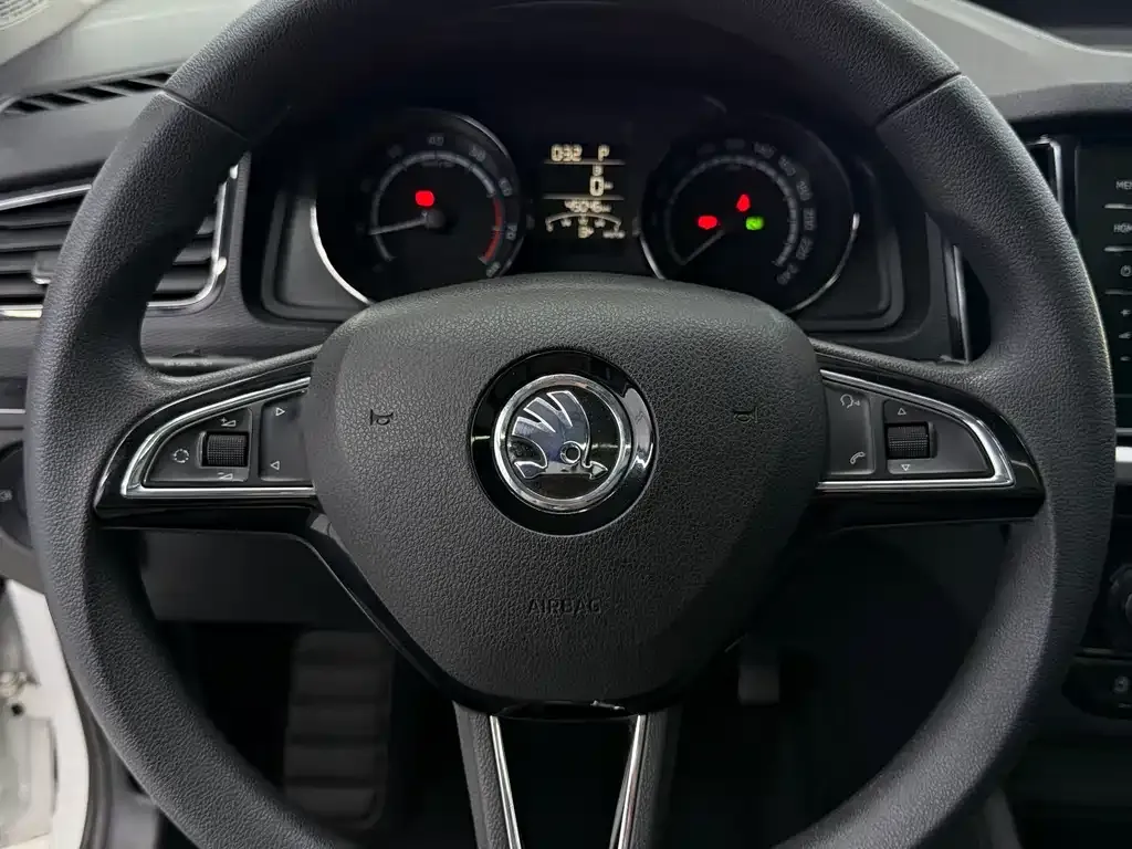 Skoda Kamiq — фото 10