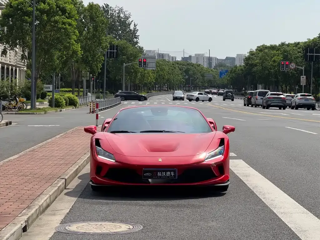 Ferrari F8 — фото 6