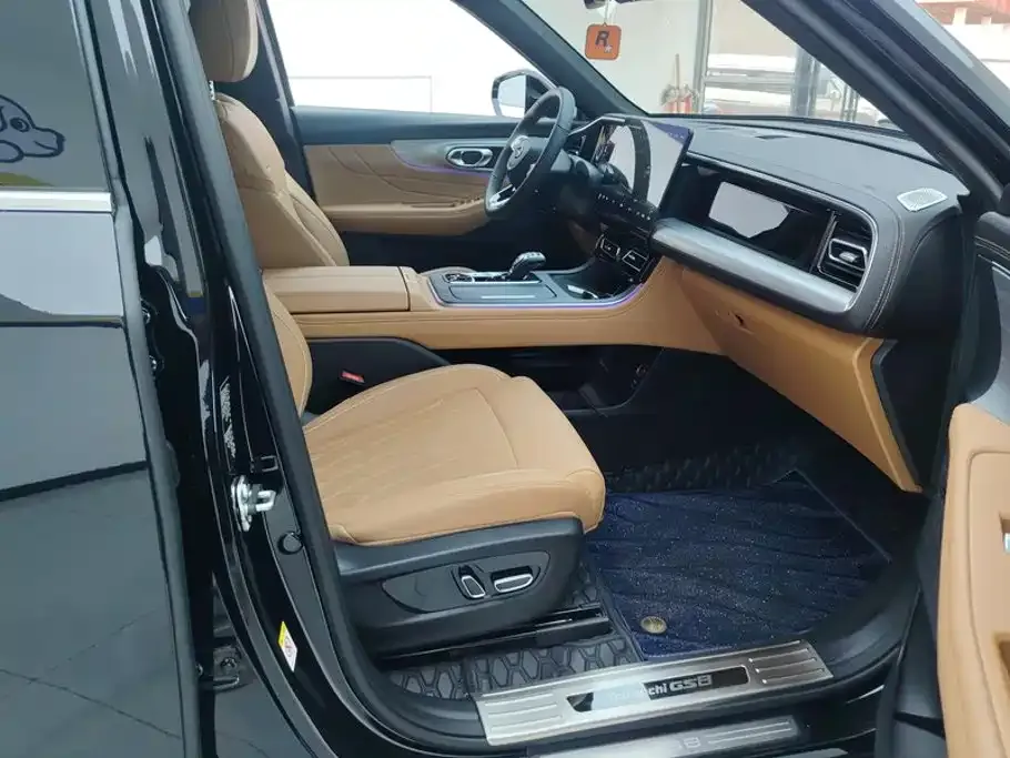 GAC Motor Trumpchi GS8 — фото 10