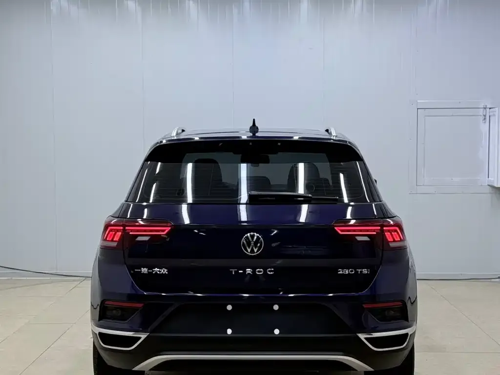 Volkswagen T-Roc — фото 2