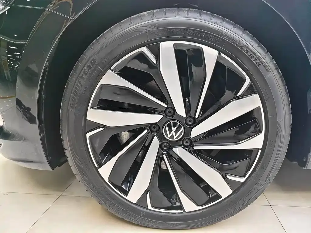 Volkswagen Passat — фото 5