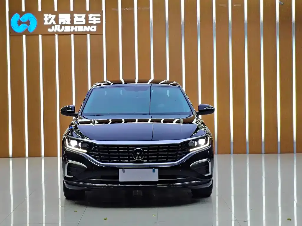 Volkswagen Passat — фото 4