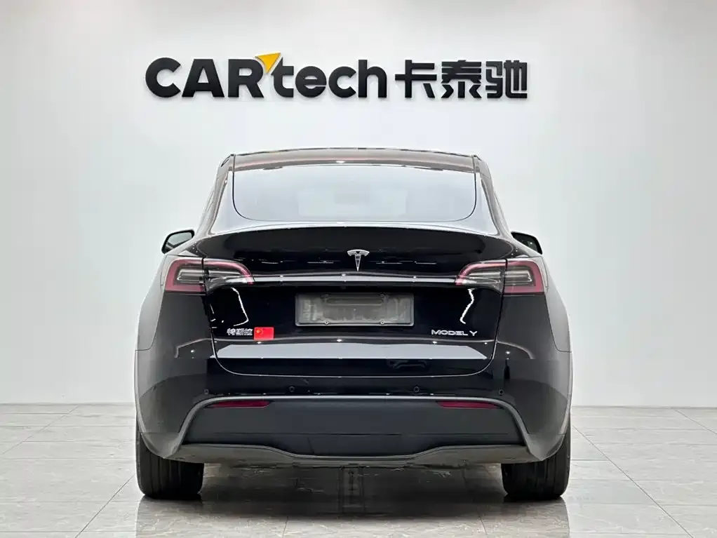 Tesla Model Y — фото 7