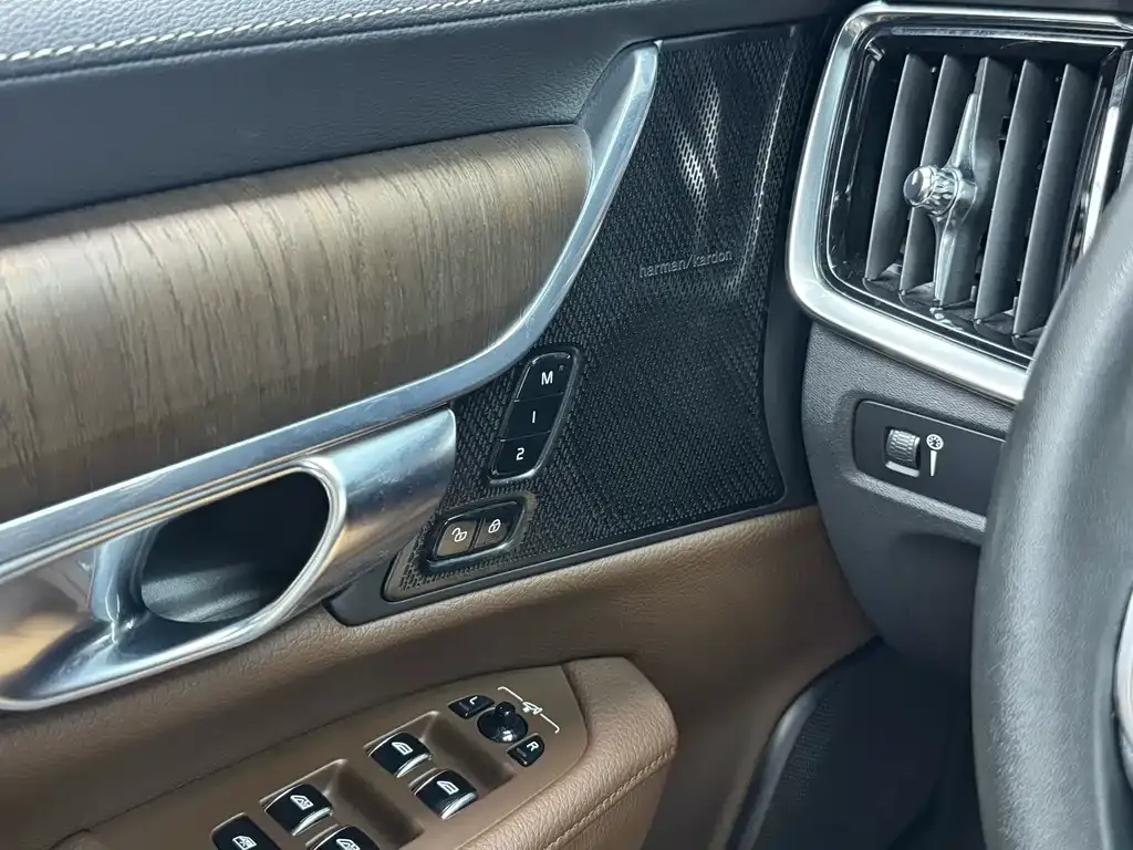 Volvo S90 — фото 8