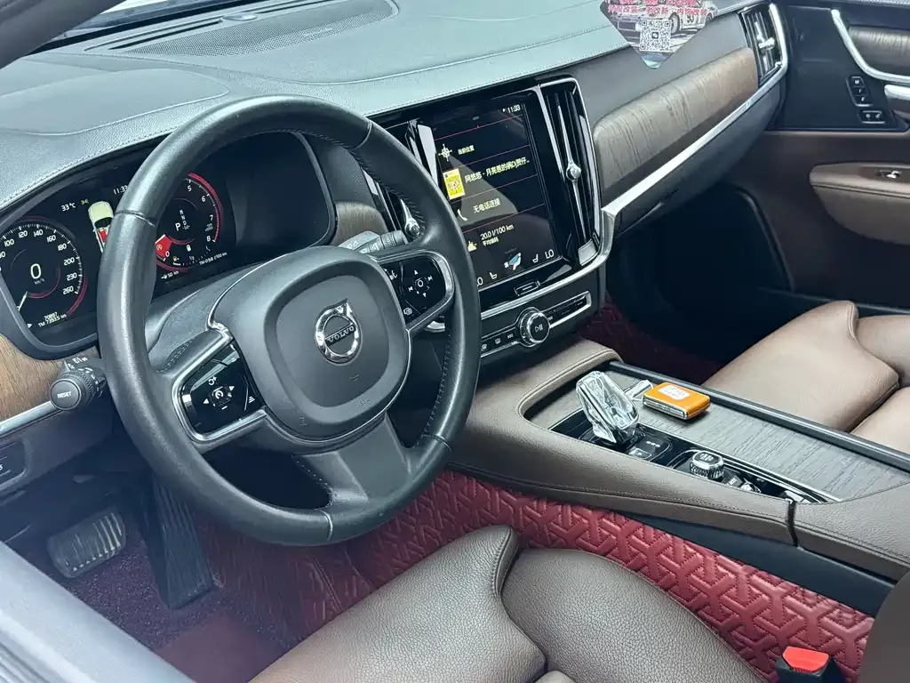 Volvo S90 — фото 9