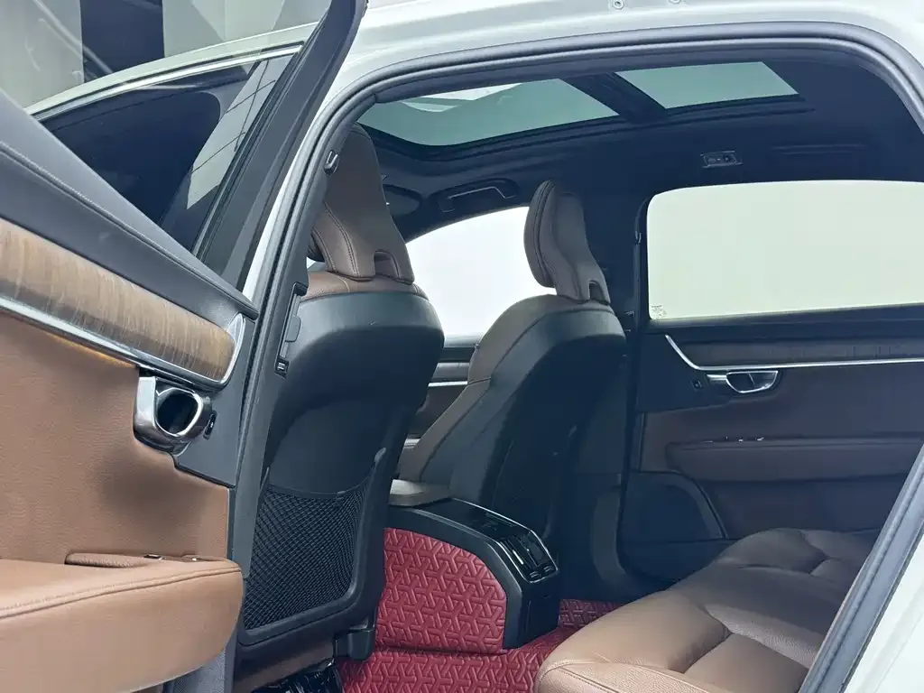 Volvo S90 — фото 4