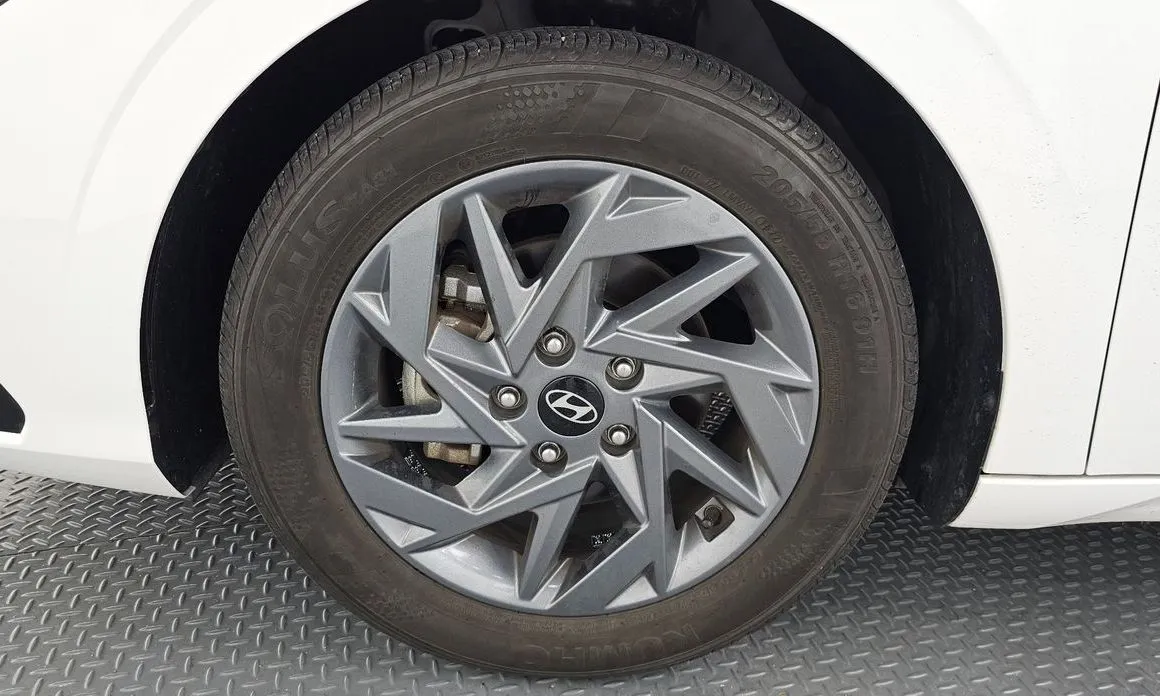 Hyundai AVANTE — фото 7