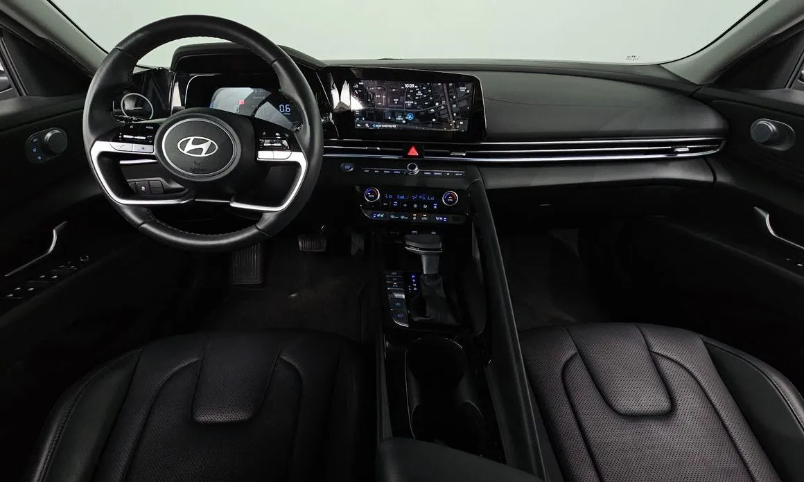 Hyundai AVANTE — фото 8