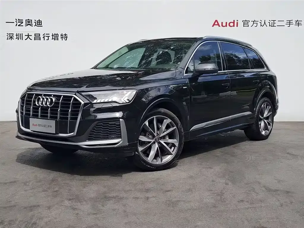 Audi Q7 — фото 1