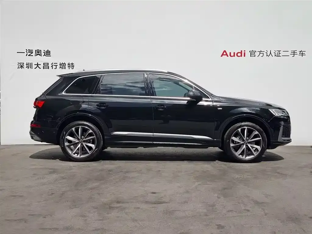 Audi Q7 — фото 6