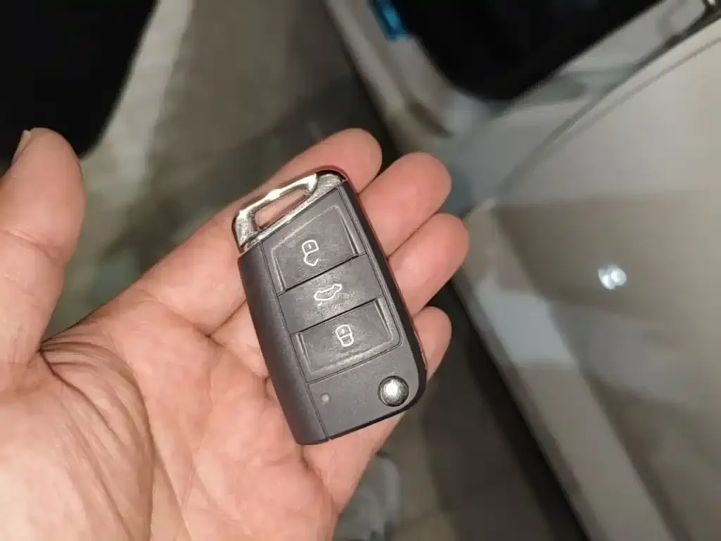 Volkswagen Tharu — фото 2