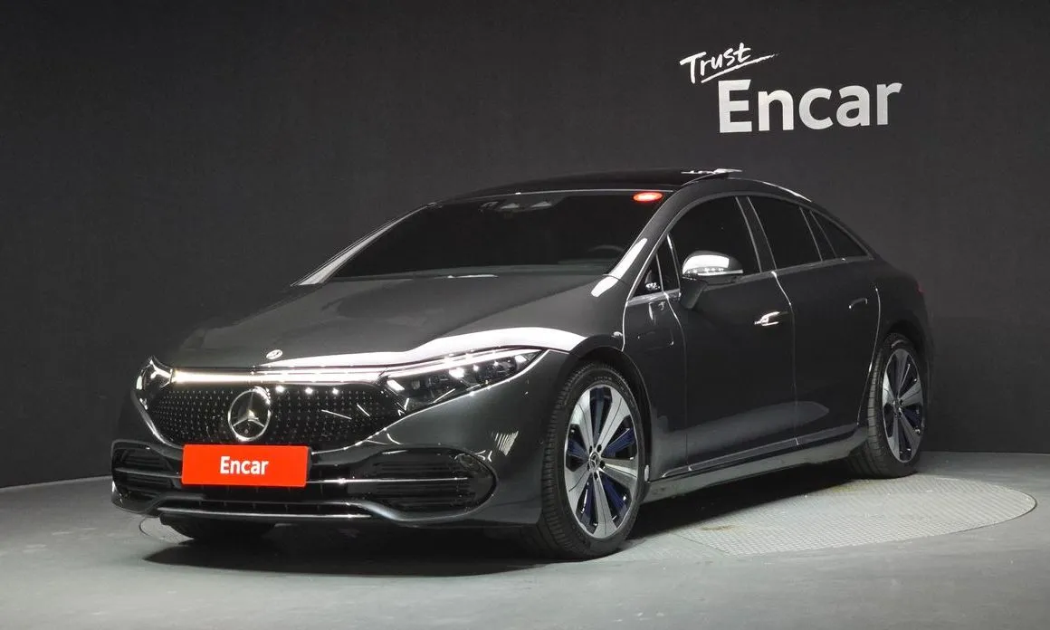 Mercedes-Benz EQS