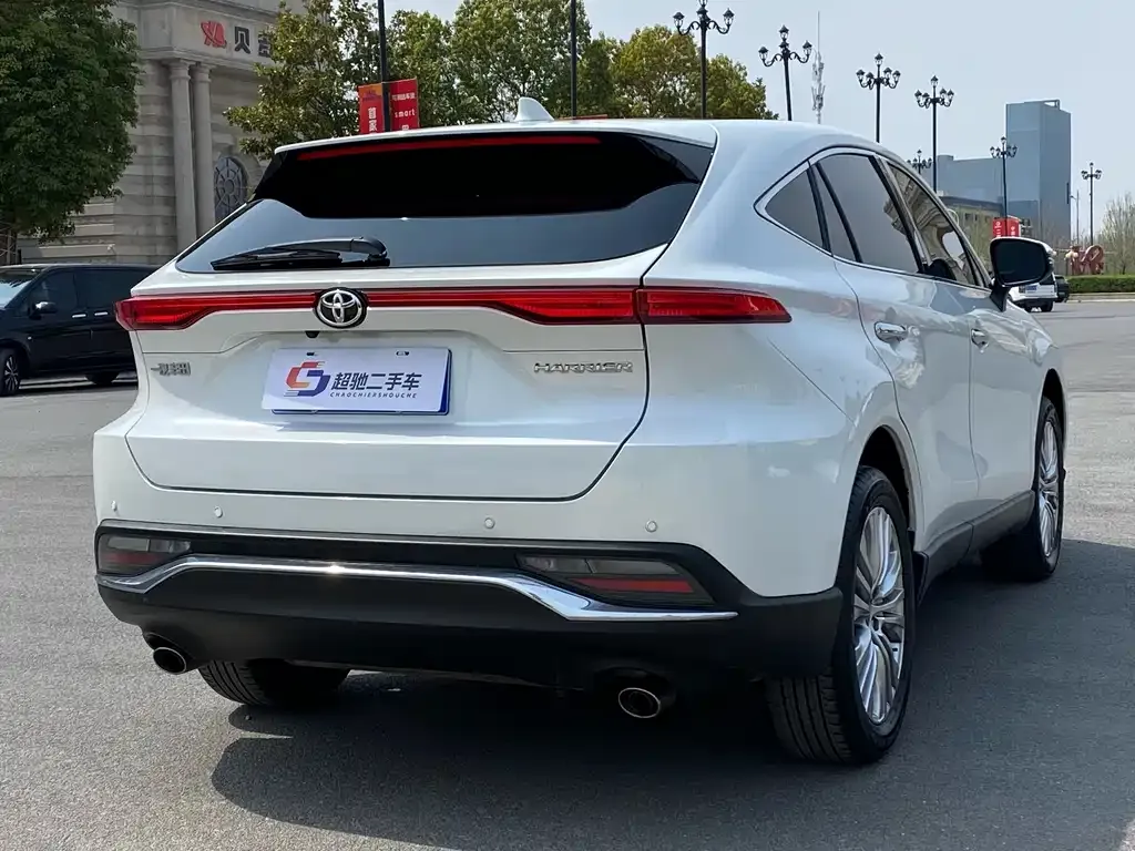 Toyota Harrier — фото 6