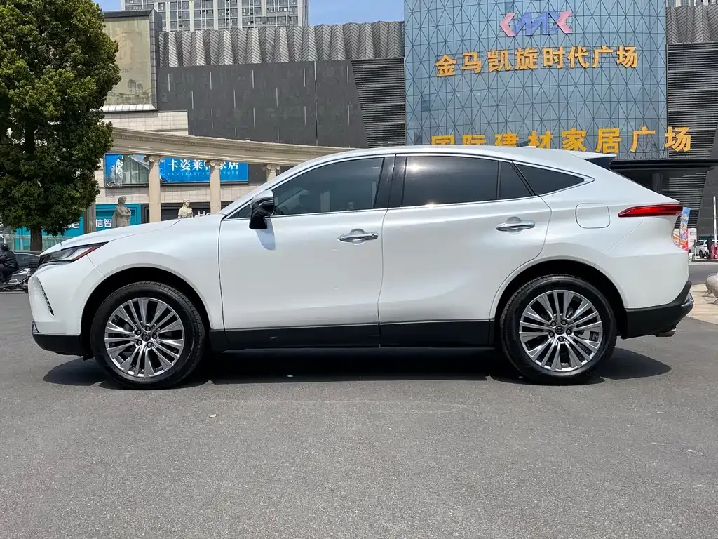 Toyota Harrier — фото 7