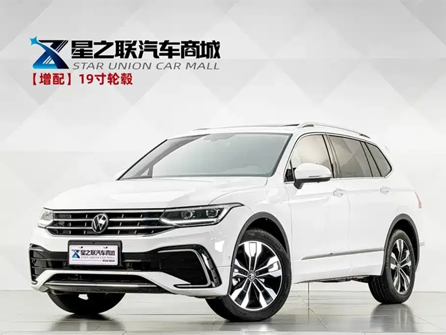 Volkswagen Tiguan L — фото 1