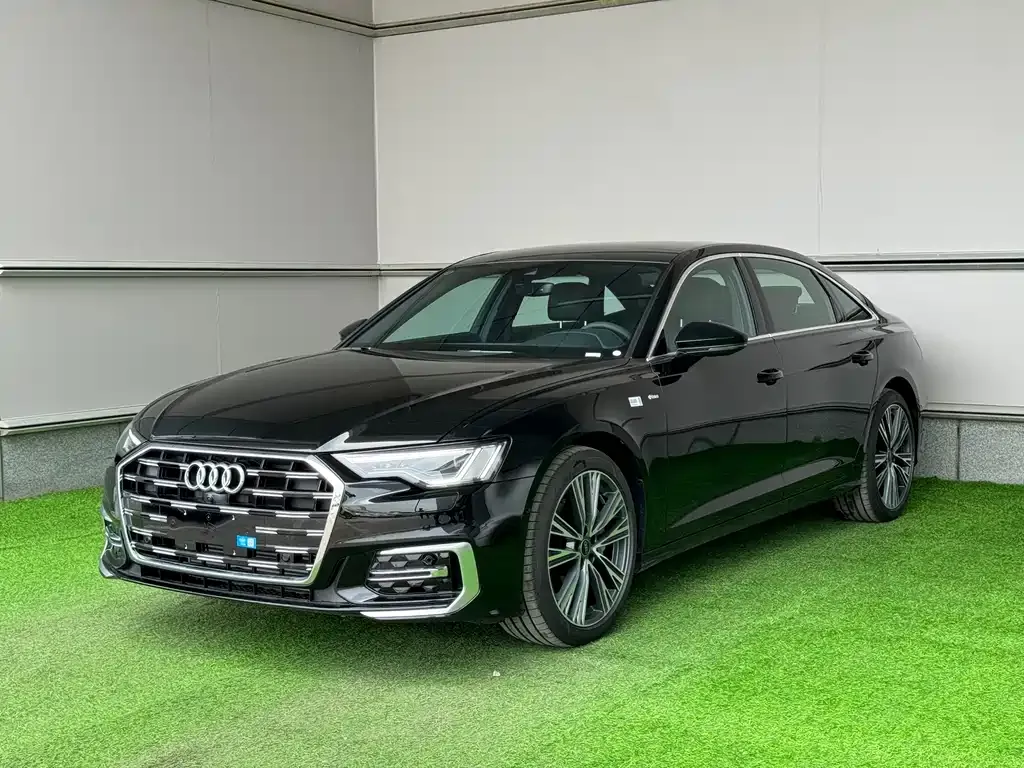 Audi A6L — фото 1