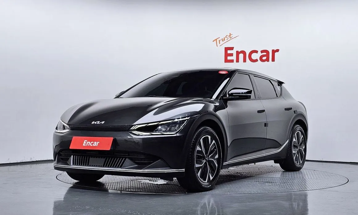Kia EV6 — фото 1