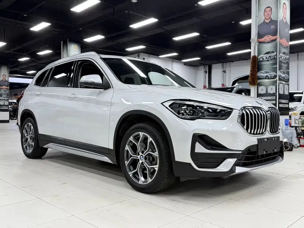 BMW X1 — фото 9