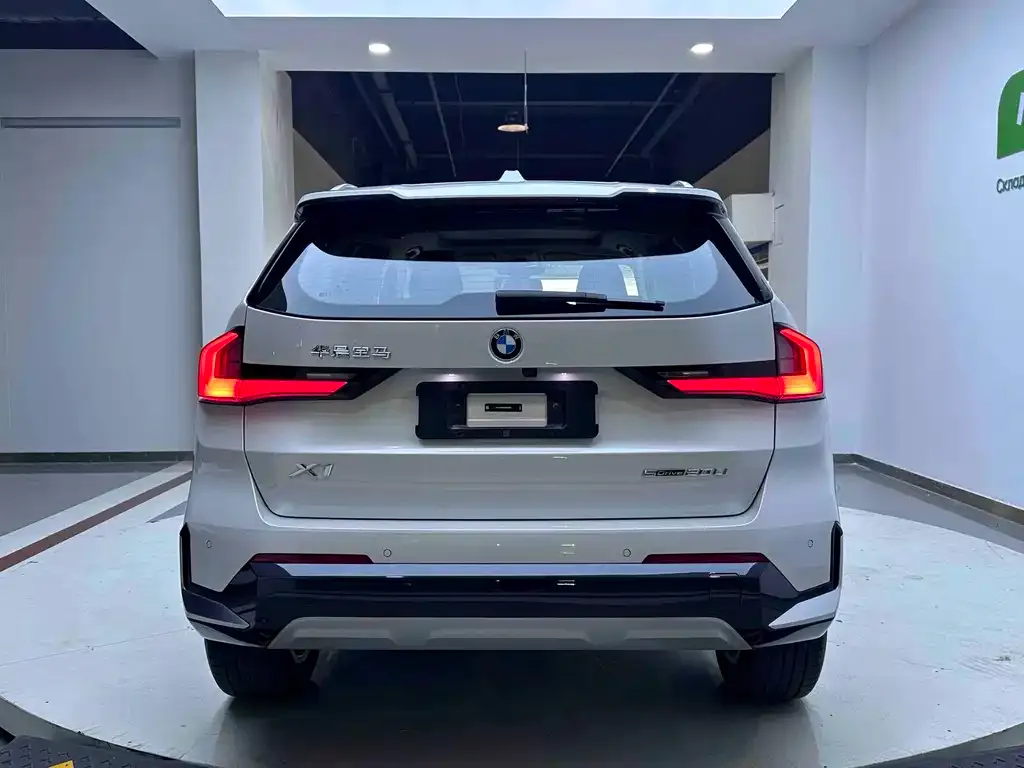 BMW X1 — фото 4