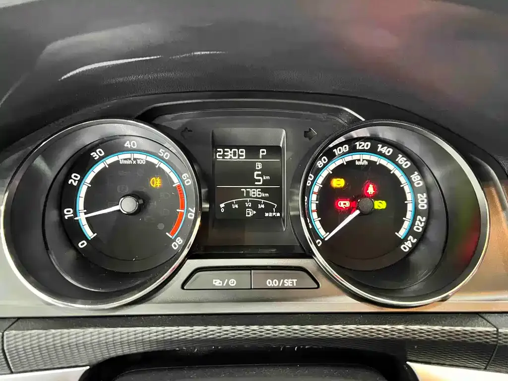 Skoda Kamiq — фото 8