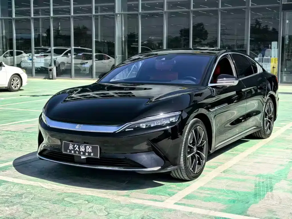 BYD Han — фото 1