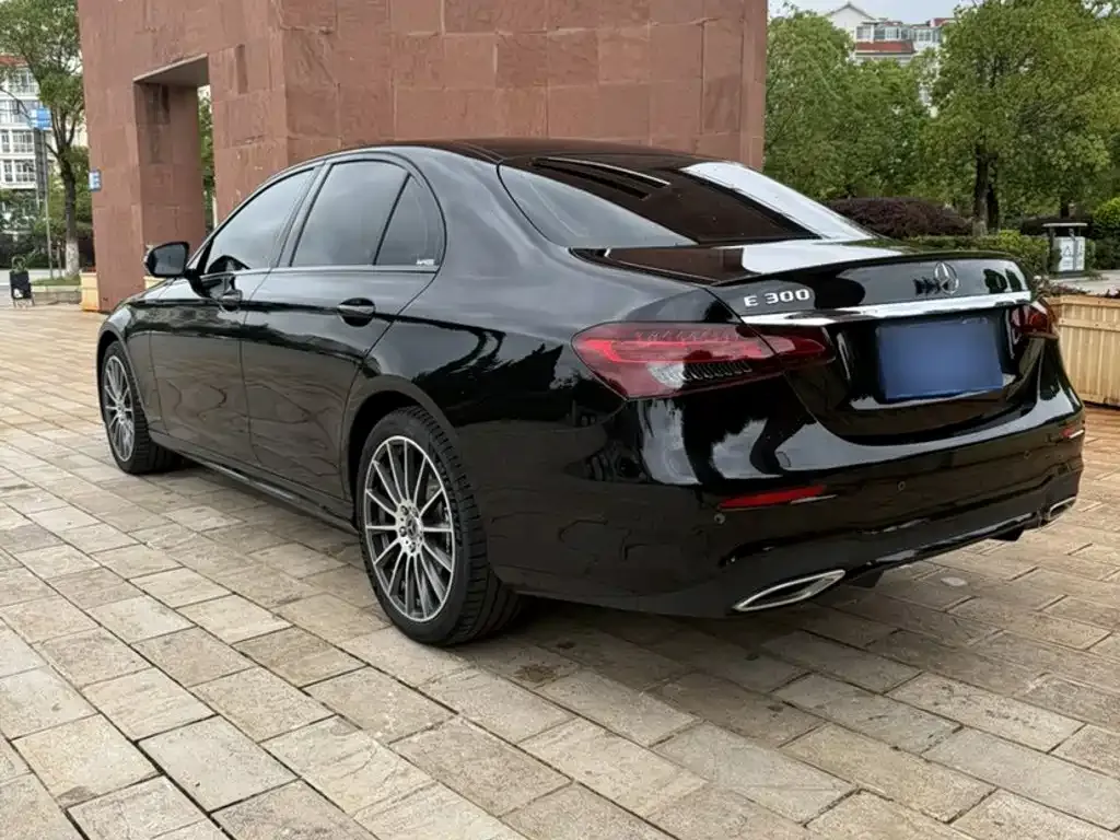 Mercedes-Benz E-Class (Import) — фото 7