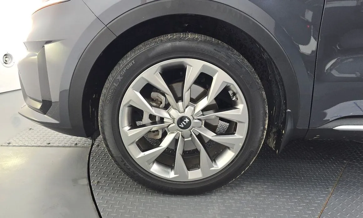 Kia Sorento — фото 5