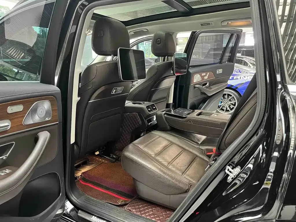 Mercedes-Benz GLS — фото 7