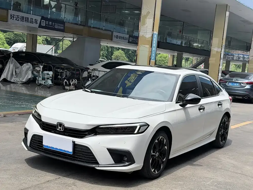 Honda Civic — фото 1