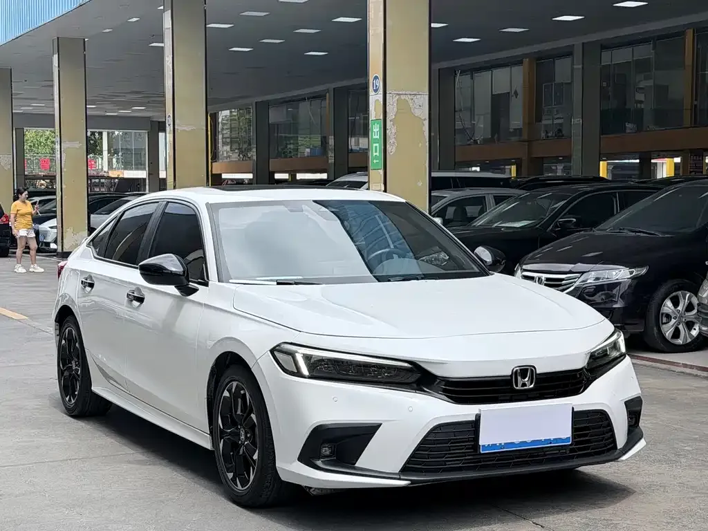 Honda Civic — фото 8