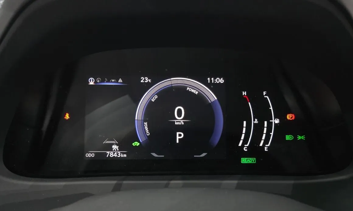 Lexus UX 2025 из KR, фото 3