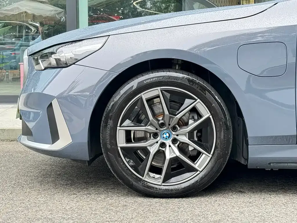 BMW i5 2024 из CN, фото 9