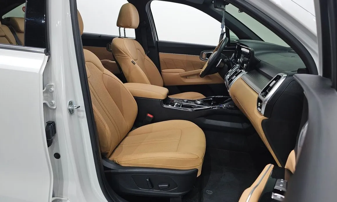 Kia Sorento — фото 7