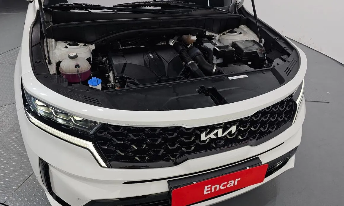 Kia Sorento — фото 8