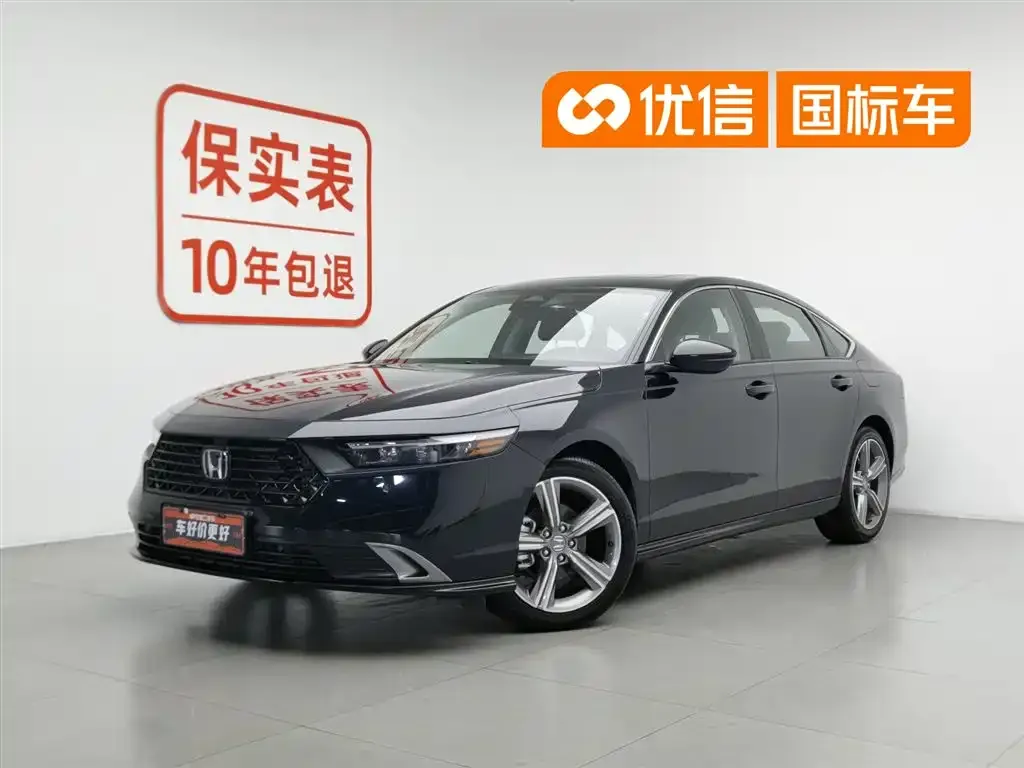 Honda Accord — фото 1