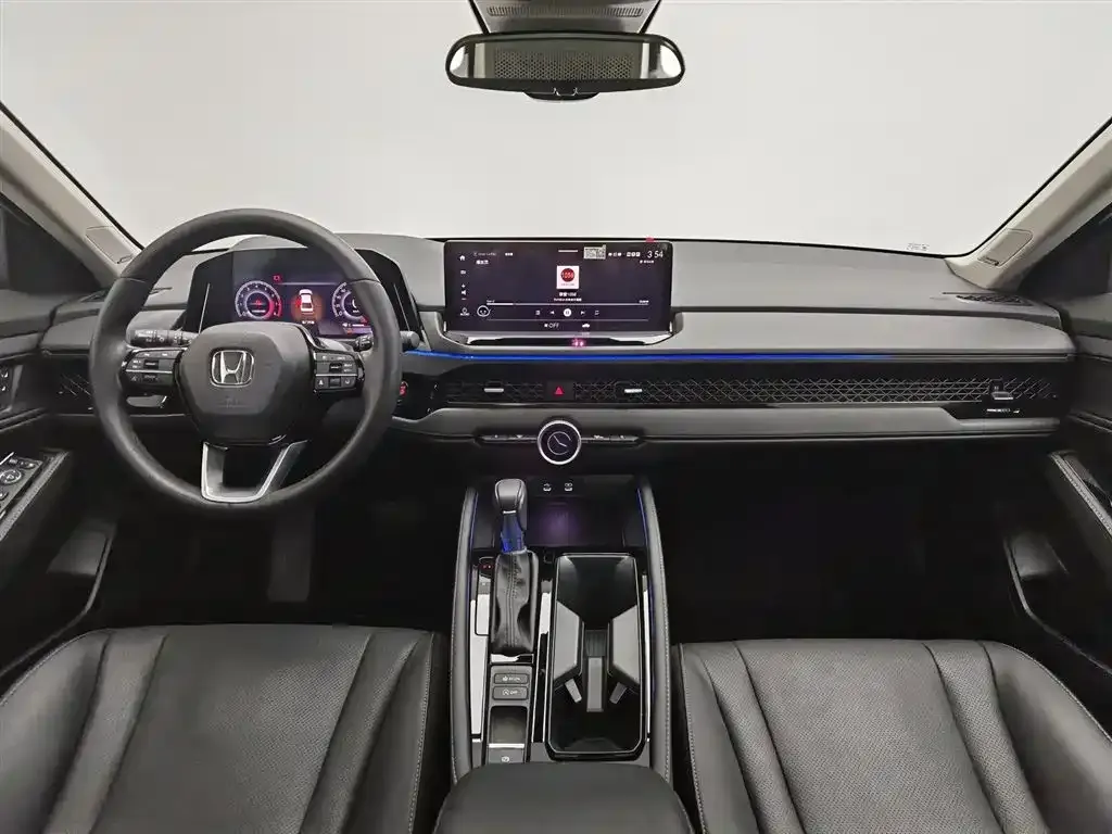 Honda Accord — фото 9