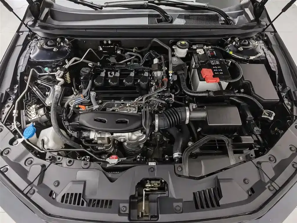 Honda Accord — фото 10