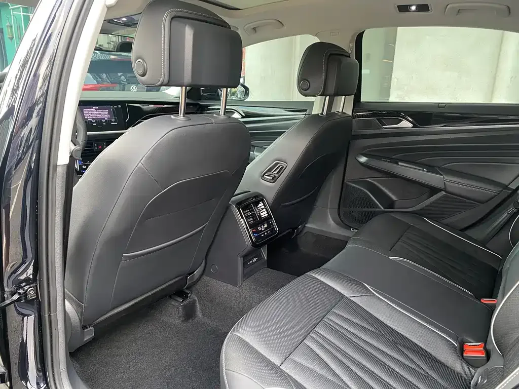 Volkswagen Passat — фото 3