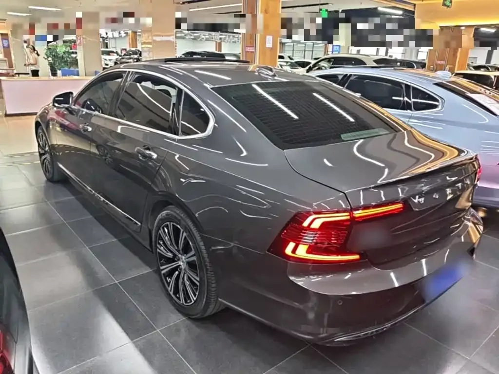 Volvo S90 — фото 10