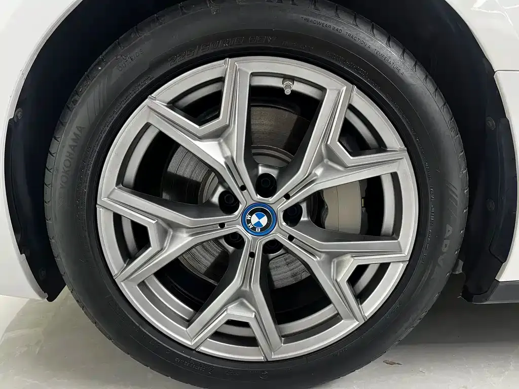 BMW i3 — фото 7